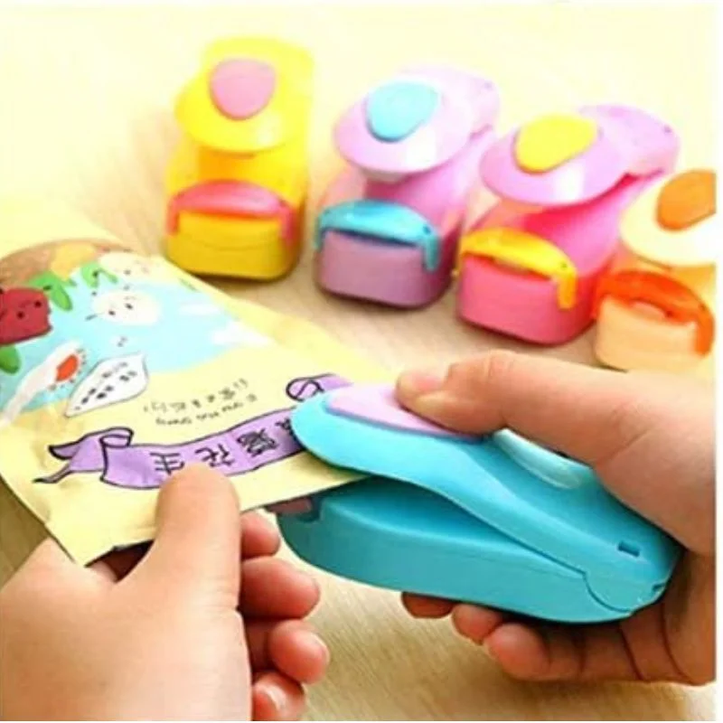 Portable Mini Heat Sealing Machine | Snack Bag Sealer | Handheld Resealer | Random Color - Image 6
